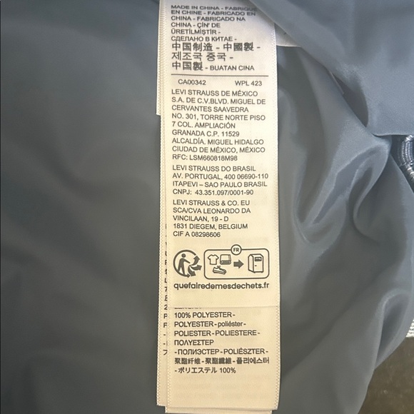 Levi's women denim Hooded Puffer Jacket - Picture 10 of 11